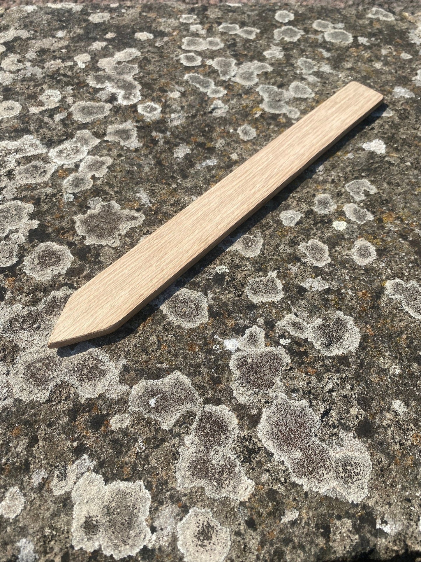 Large Oak plant label - various lengths (3cm x 0.5cm) - Hillside Furniture -