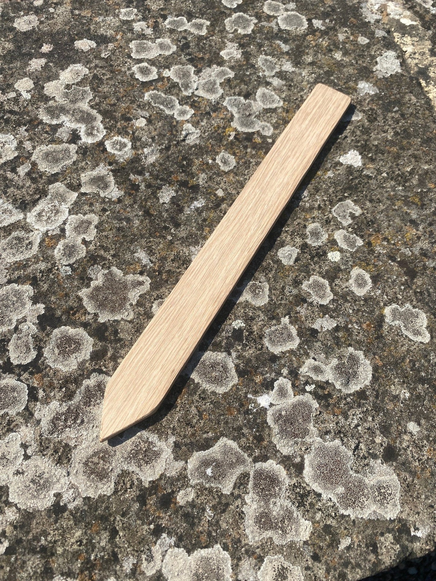 Large Oak plant label - various lengths (3cm x 0.5cm) - Hillside Furniture -