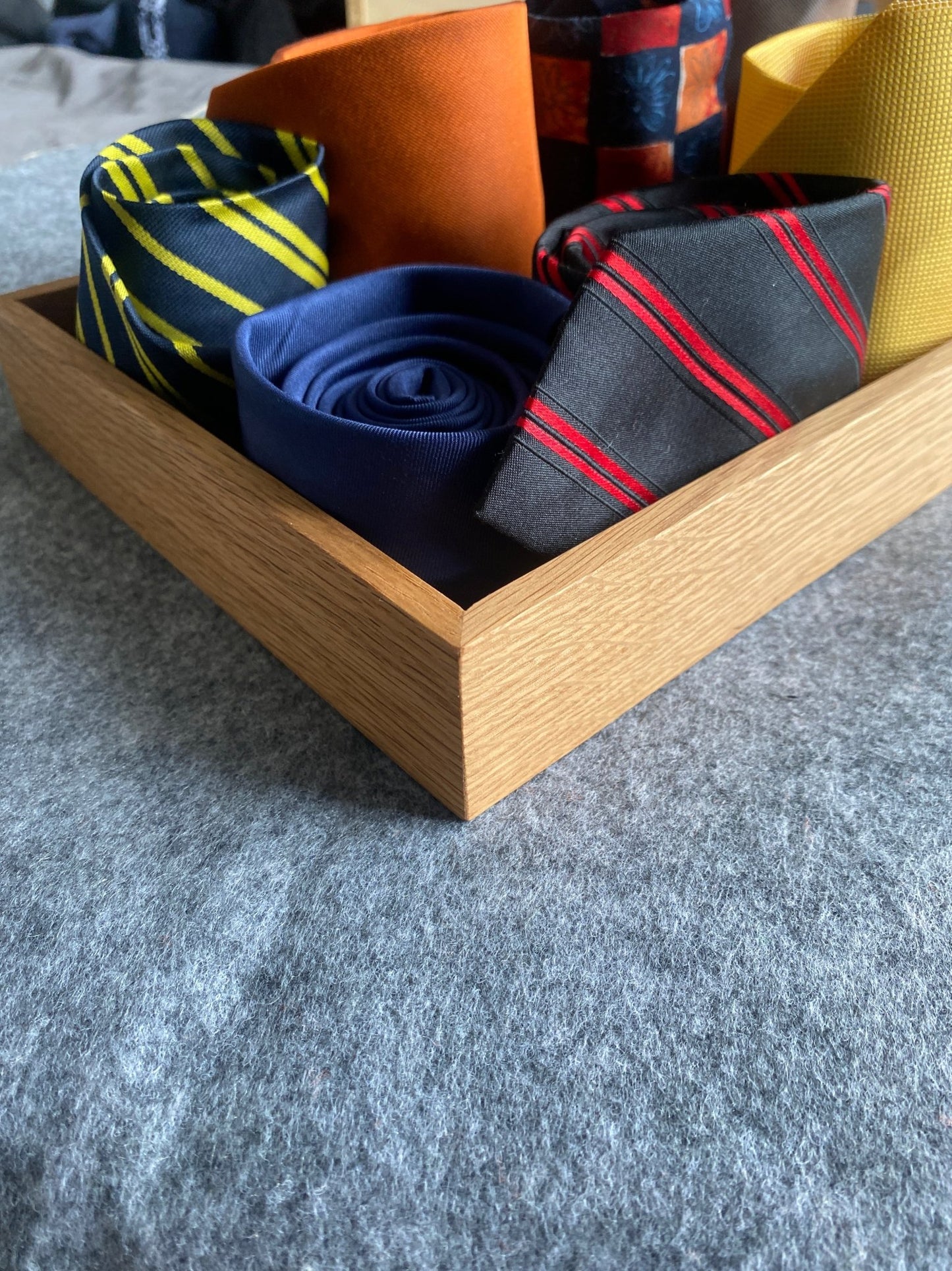Reclaimed Red Oak Tray - 300mm x 200mm x 40mm (Limited Quantity) - Hillside Furniture -